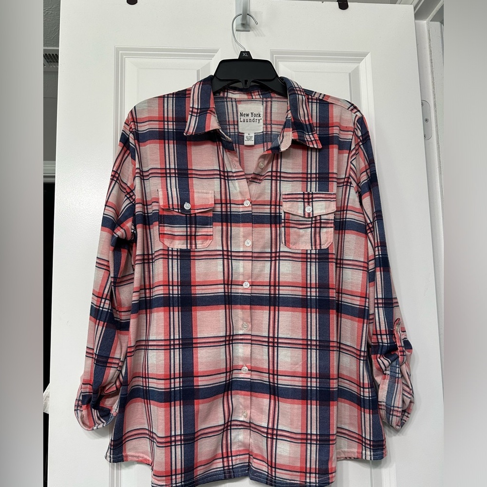 New York Laundry XL Blue/Pink/White Plaid long sleeve Button up Easy Care Blouse